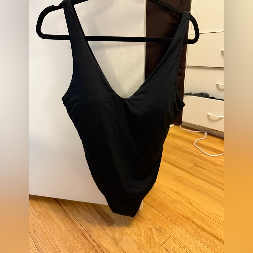 Athleta one piece swimsuit